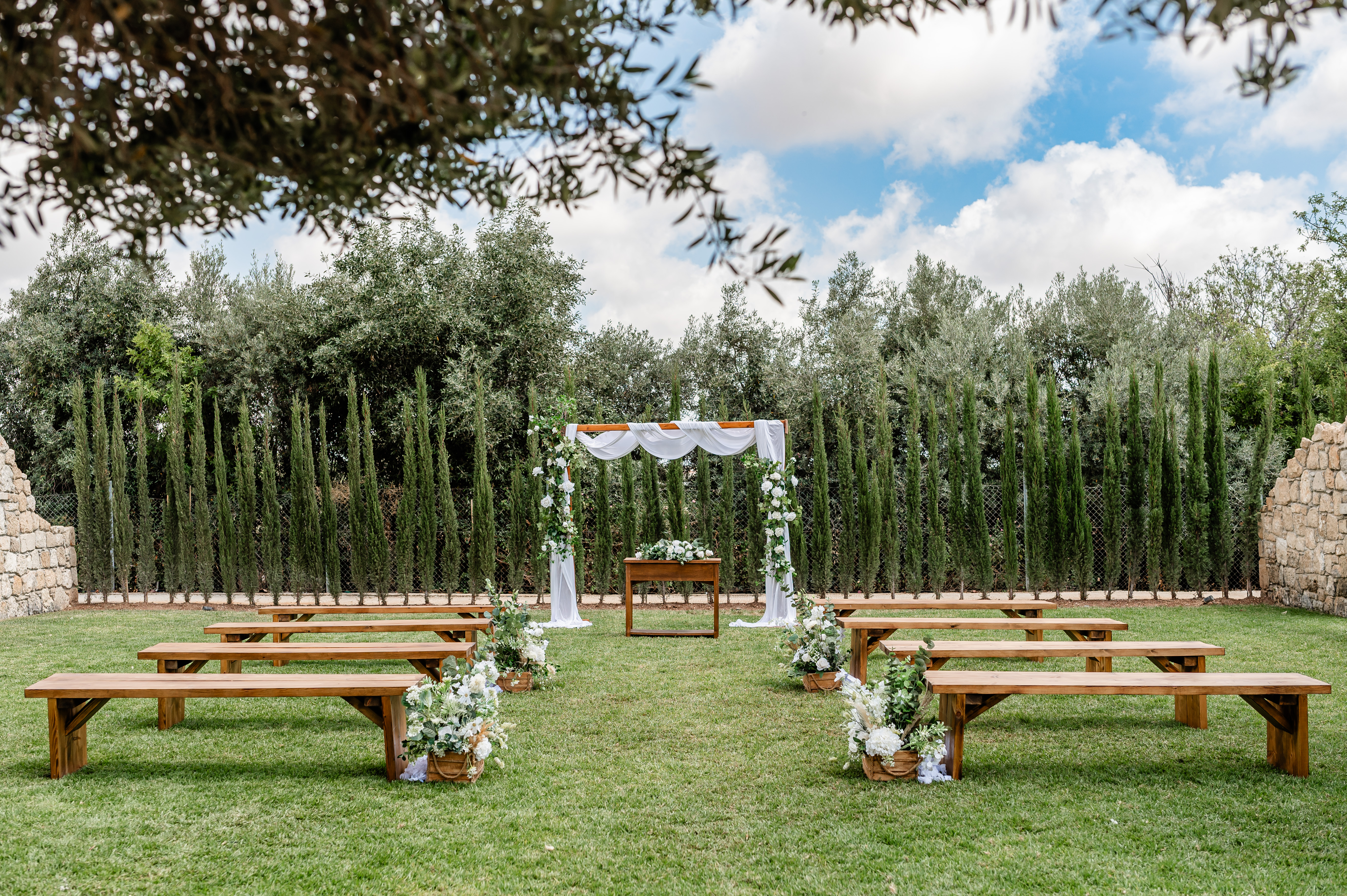 Book your wedding day in L'Chateau Wedding Venue Paphos